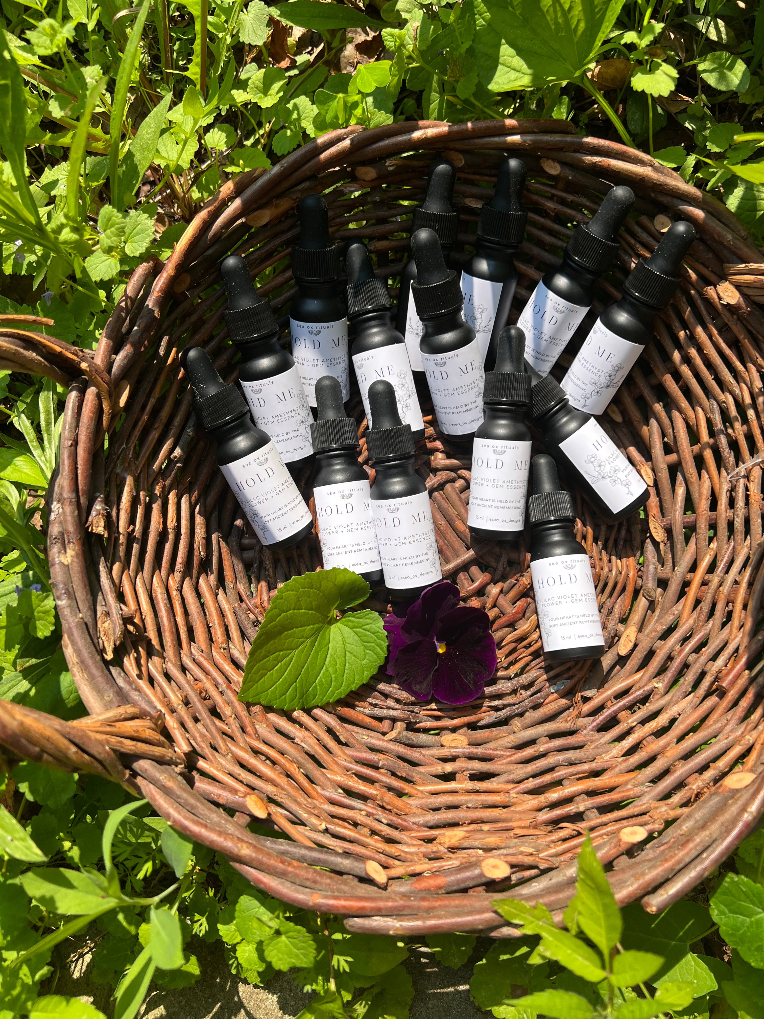‘Hold Me’ lilac, violet, amethyst essence Sea Ox
